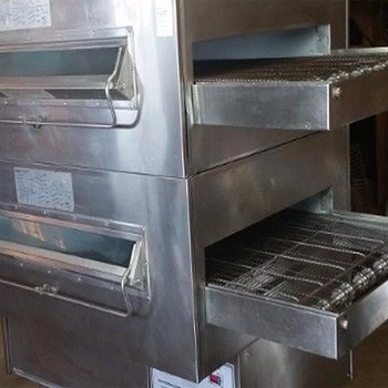 Middleby Marshall PS360s Conveyer Pizza Oven Made with Excellence