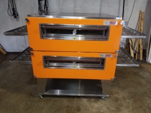 XLT 3855 NATURAL GAS CONVEYOR PIZZA OVENS