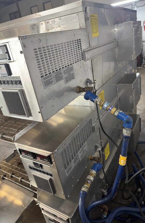 XLT 3855 NATURAL GAS CONVEYOR PIZZA OVENS - Image 9