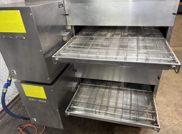 Middleby Marshall PS360g Wow! Conveyor Pizza Ovens - Image 4